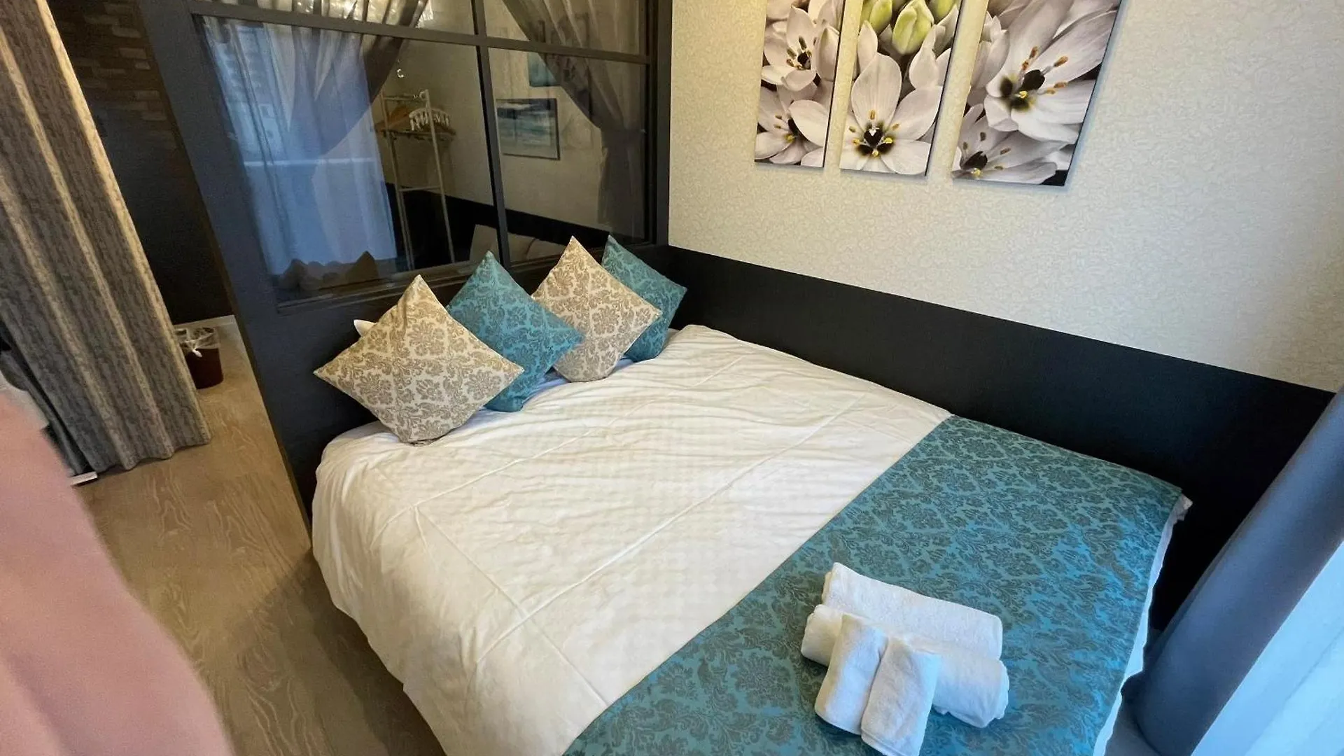 @Rlis_House 難波 Appartement Osaka